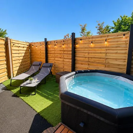 דירה Loft & Jacuzzi
